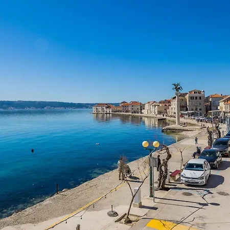 Apartmán Spacious Seafront Karlo